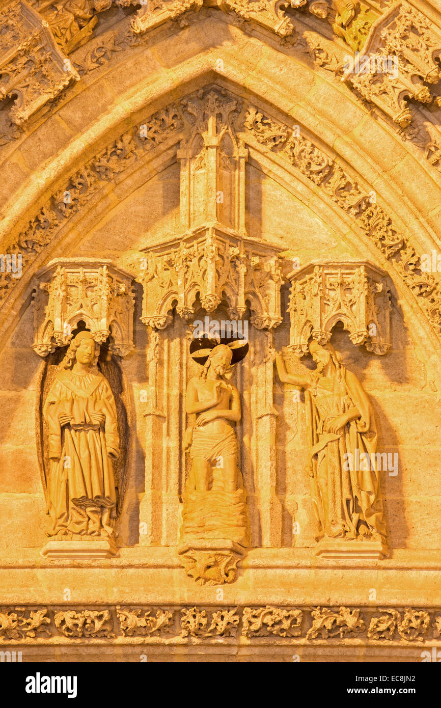 Sevilla - (Bautismo de Cristo) de 15. Ciento por N. Martínez y J. Norman en la Catedral de Santa María de la Sede. Foto de stock