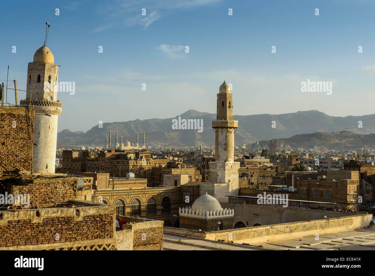 La ciudad vieja de Sana'a, Sitio del Patrimonio Mundial de la UNESCO, Sana'a, Yemen Foto de stock