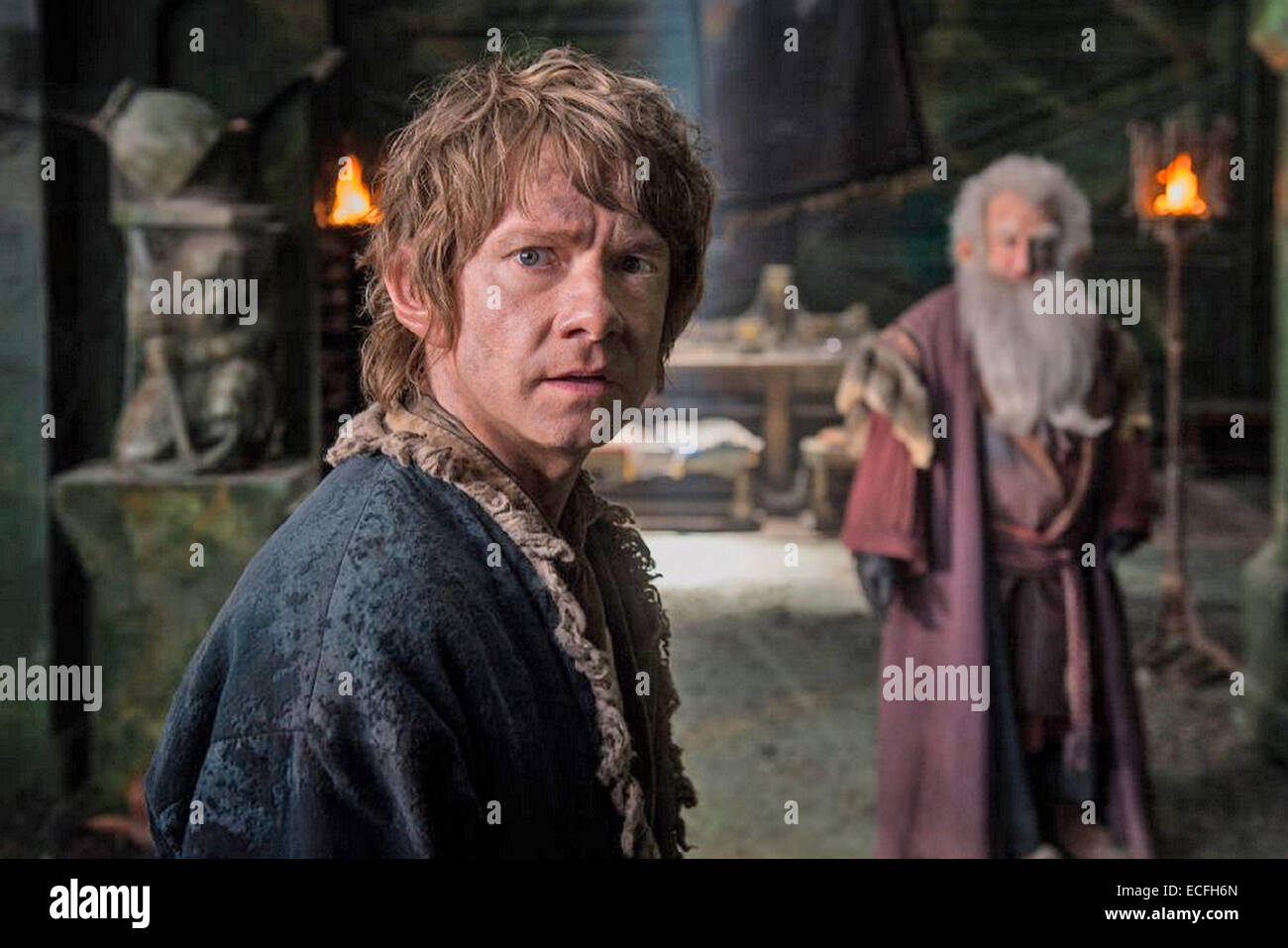 El Hobbit : LA BATALLA DE LOS CINCO ejércitos de 2014 películas de MGM con Martin Freeman a izquierda y Ken Stott Foto de stock