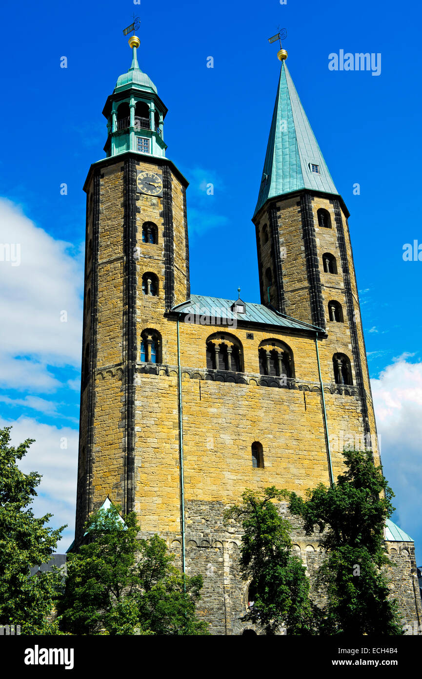 Marktkirche und San Cosme Damián, el Altstadt, UNESCO-Weltkulturerbe, Goslar, Harz, Niedersachsen, Deutschland Foto de stock