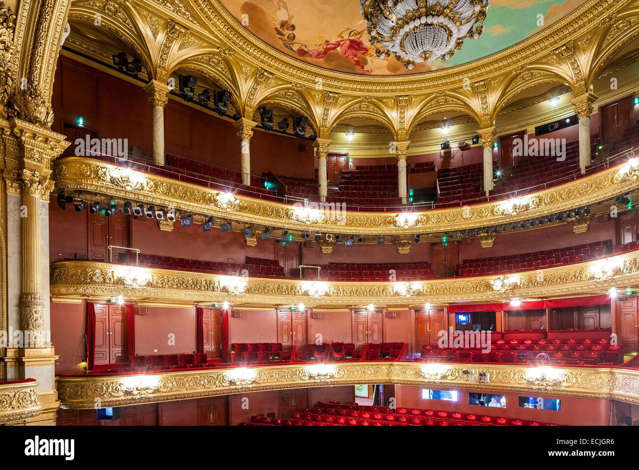 Suecia, Estocolmo, la Ópera Real de Estocolmo (Kungliga Operan) diseñado por Axel Johan Anderberg e inaugurado por el rey Oscar II de Suecia en 1899, el teatro Foto de stock