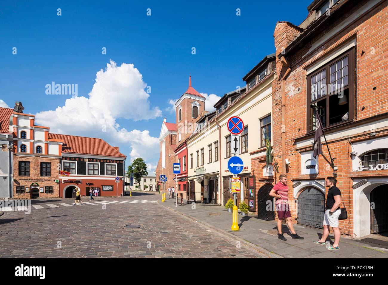 Lituania (Países Bálticos), Condado de Kaunas, Kaunas, el centro de la ciudad vieja y la catedral St-Pierre St-Paul Foto de stock