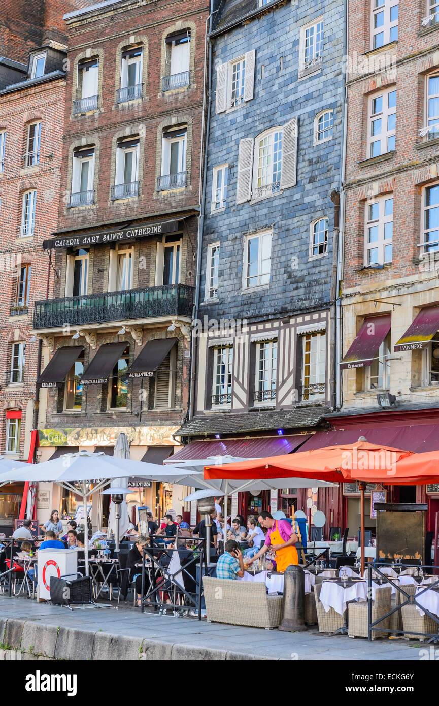 Francia, Calvados Pays d'Auge, Honfleur y su pintoresco puerto viejo