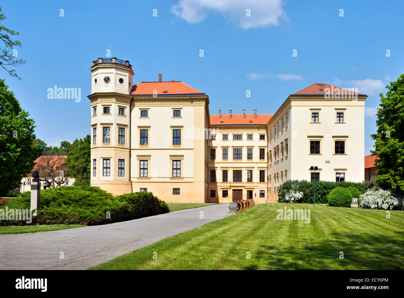 Castillo, Strážnice Straznice Hodonin distrito, condado Jihomoravsky, República Checa Foto de stock