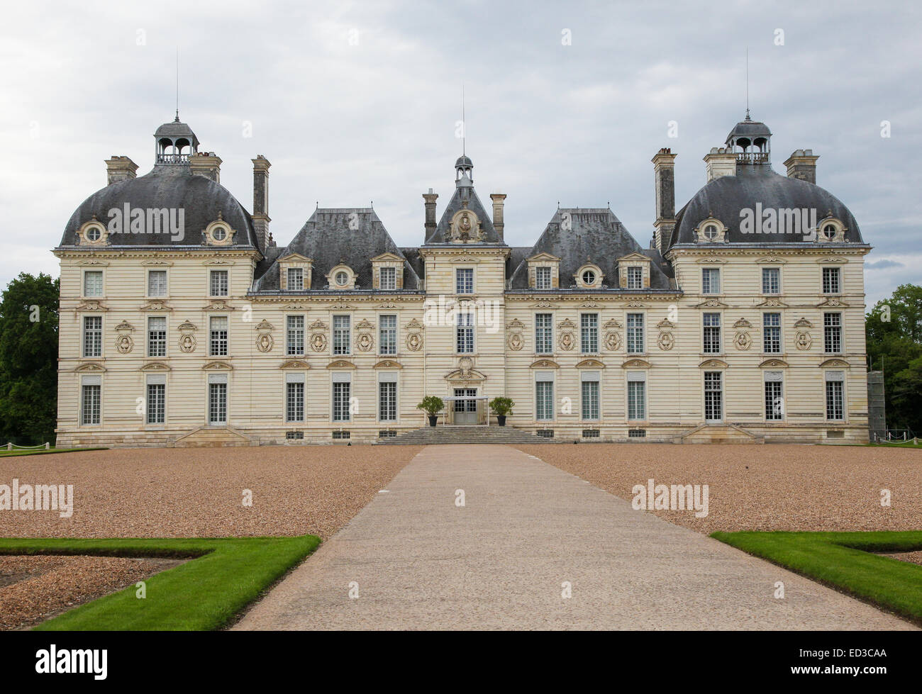 Chateau de Cheverny, un famoso castillo del valle del Loira, en el departamento de Loir-et-Cher en Francia. Foto de stock