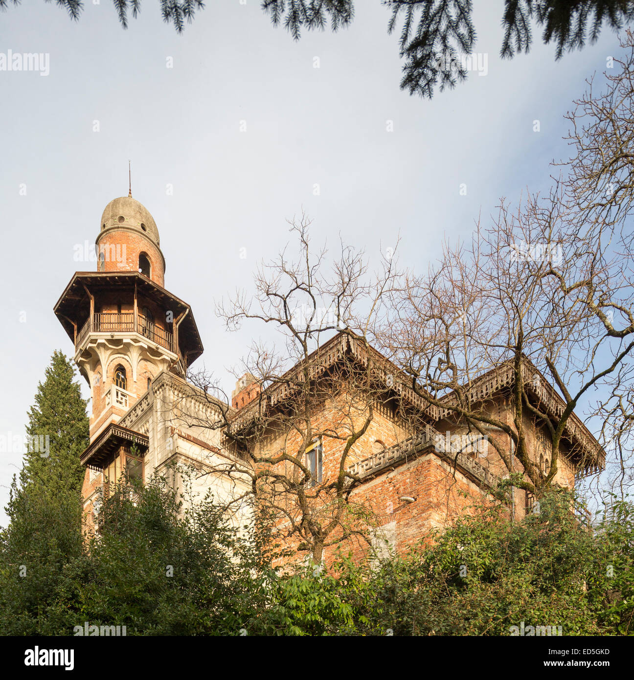 Neo-mameluco villa por el arquitecto italiano Lasciac, Gorizia y Nova Gorica, Eslovenia Foto de stock