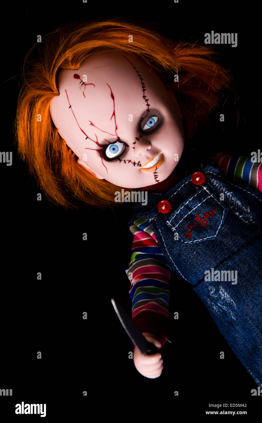 Muñeca que da miedo sale