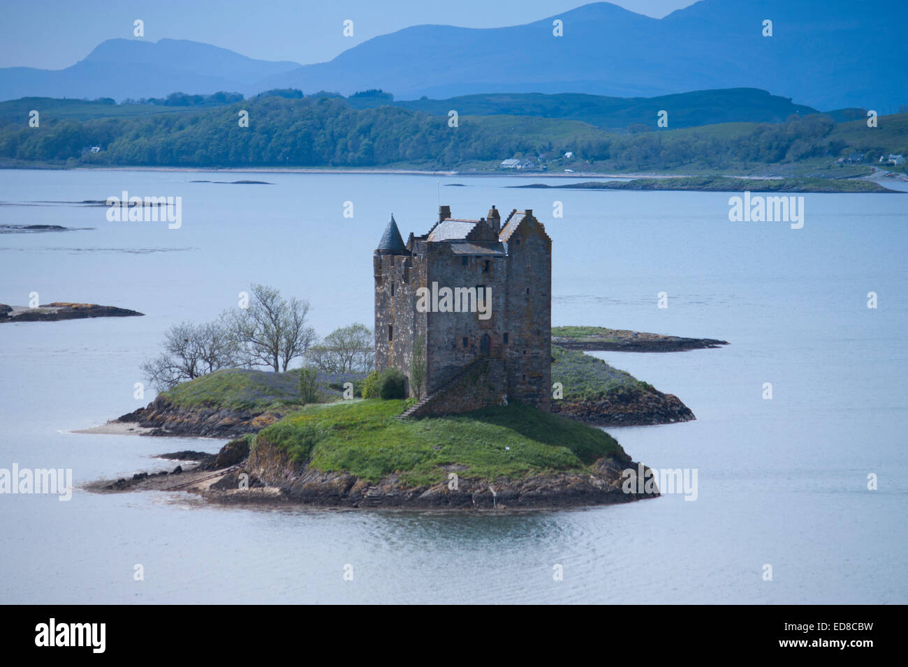 Reino Unido, Escocia, Argyll and Bute, en Loch Laich, Castle Stalker Foto de stock