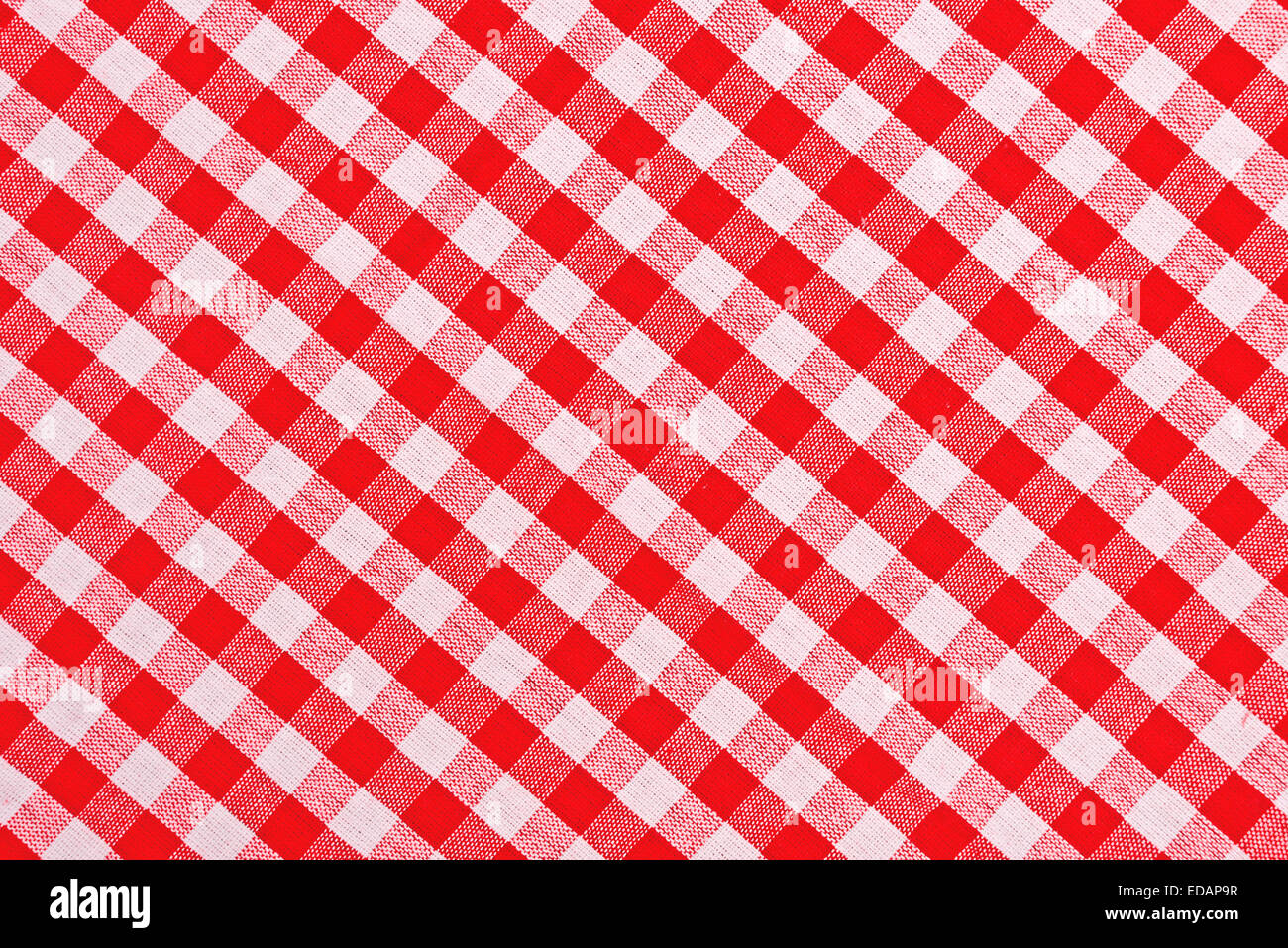 distancia apretón amplitud Mantel de cuadros rojo y blanco como fondo de textura patrón Fotografía de  stock - Alamy