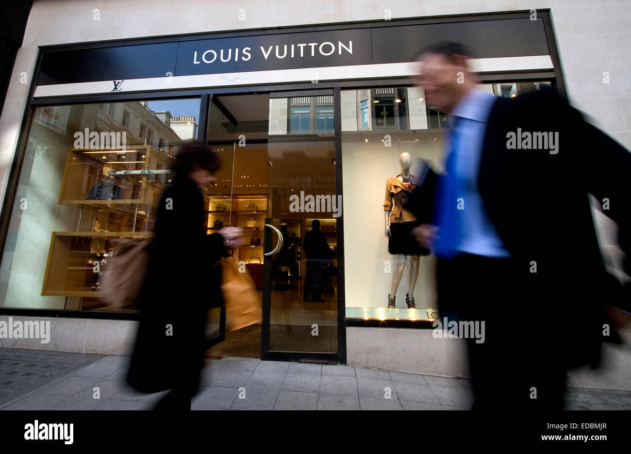 Photo libre de droit de Boutique Louis Vuitton Fenêtres À Londres
