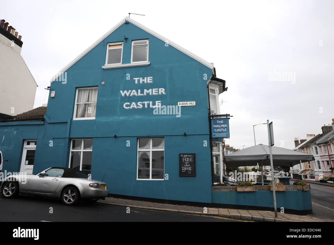 El pub del castillo de Walmer en Queens Park Road Brighton Reino Unido ahora se llama The Independent Foto de stock