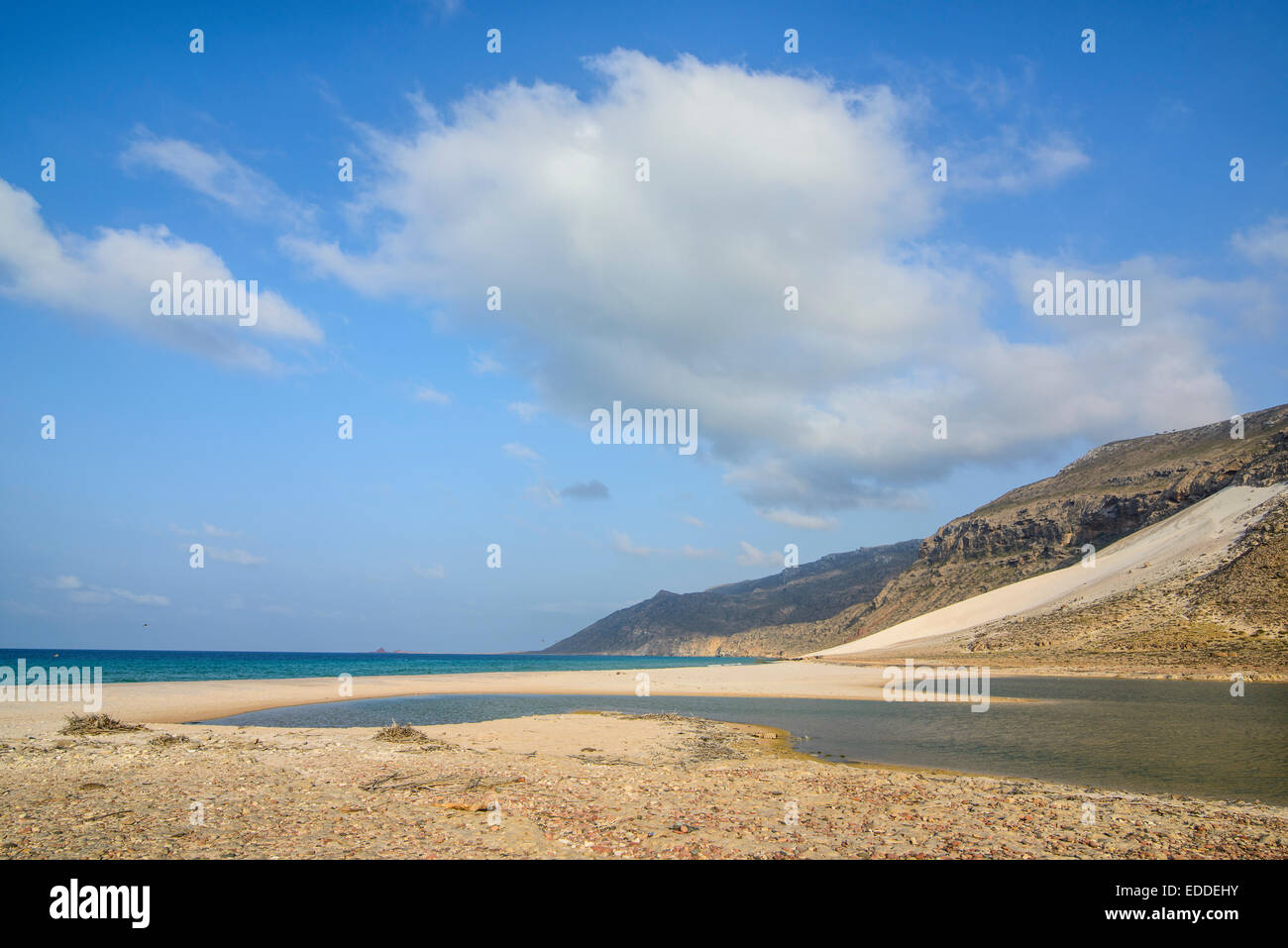 En la duna de arena gigante Delisha beach, isla de Socotra, Yemen Foto de stock