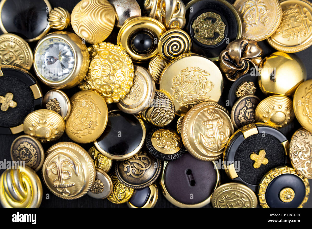 Selección de vintage gold/botones negros Foto de stock