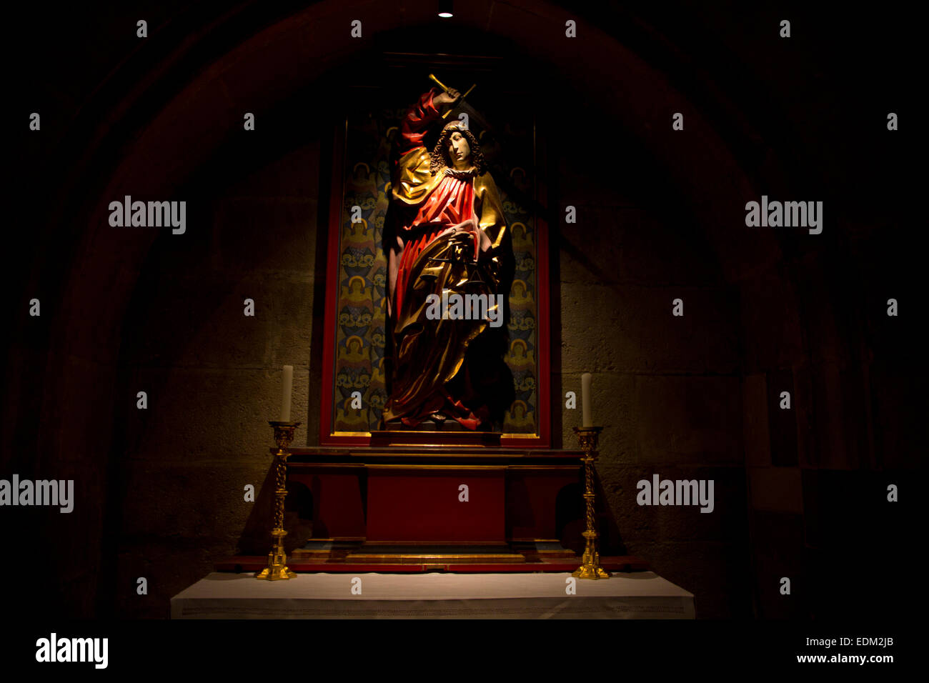 Altar de San Miguel Arcángel, San Pedro Dom (catedral) de Regensburg, Regensburg, Alemania. Foto de stock