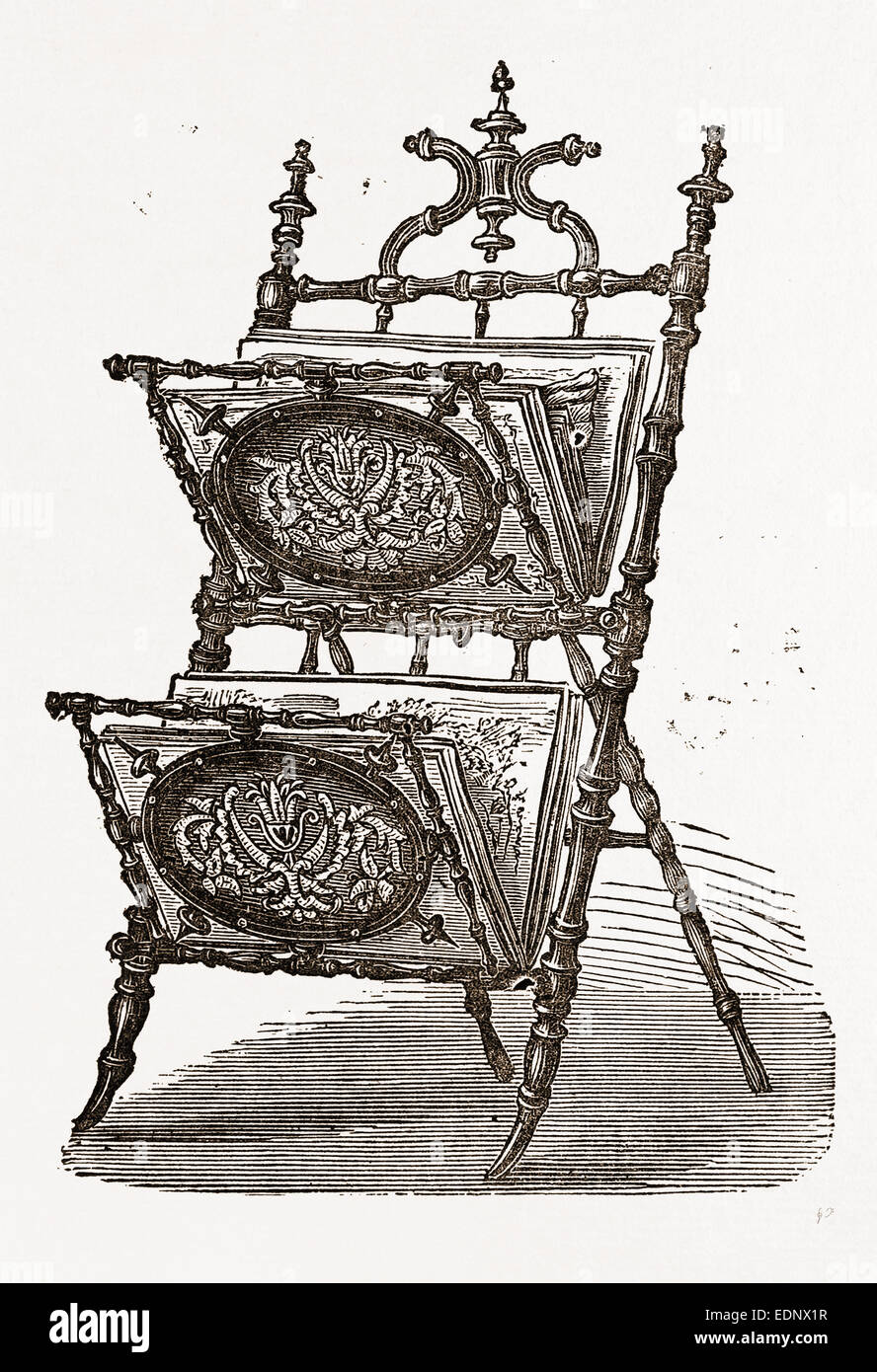 Soporte y FOLIO PARA PERIÓDICOS, mobiliario del siglo XIX. Foto de stock