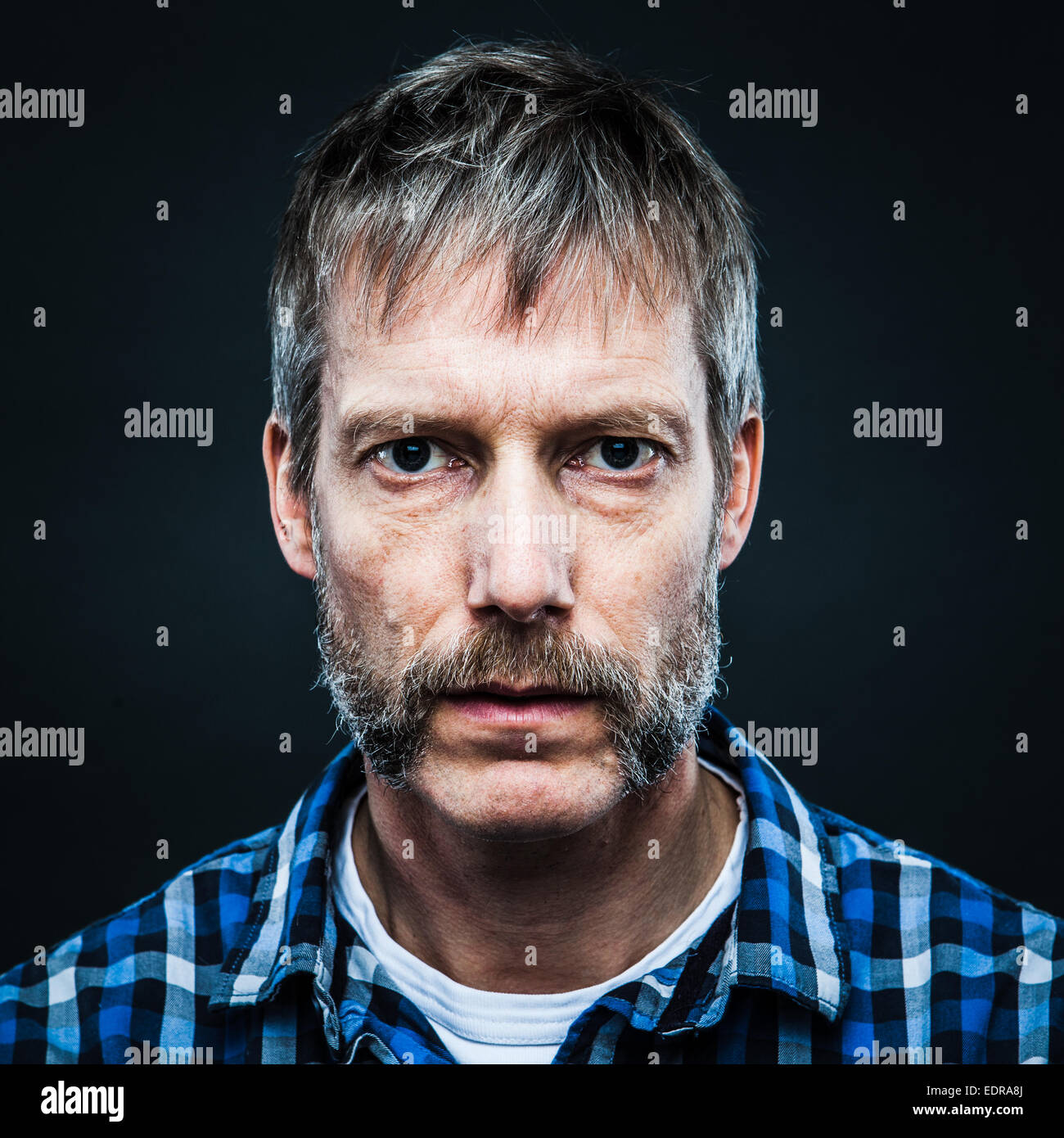 Patillas bigote hombre caucásico fotografías e imágenes de alta resolución  - Alamy