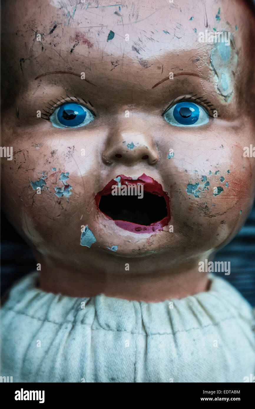 Cara de una vieja, vintage doll Foto de stock