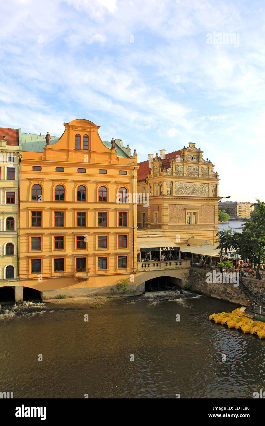Tschechische Republik, Blick auf der Moldau Prag,República Checa, con vistas sobre el río Vltava Praga, Praga, Praga, República Checa, República Foto de stock