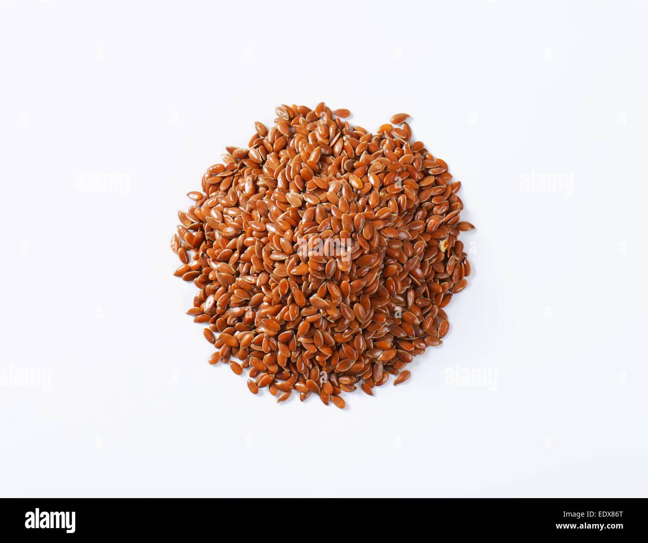 Las semillas de lino (también llamado linseeds) - fuente rica en grasas saludables, antioxidantes y fibra Foto de stock