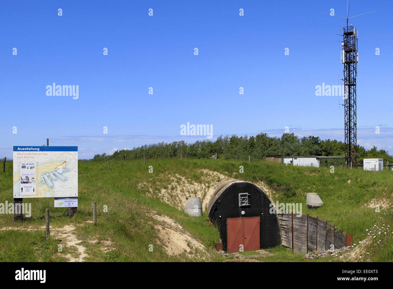 Deutschland, Mecklemburgo-Pomerania Occidental, Insel Ruegen, Kap Arkona, alte Bunkeranlage Foto de stock