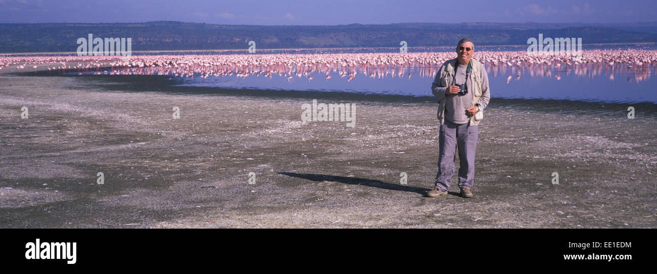 Derek Moore en el lago Nakura Kenya . Julio de 2002 Foto de stock