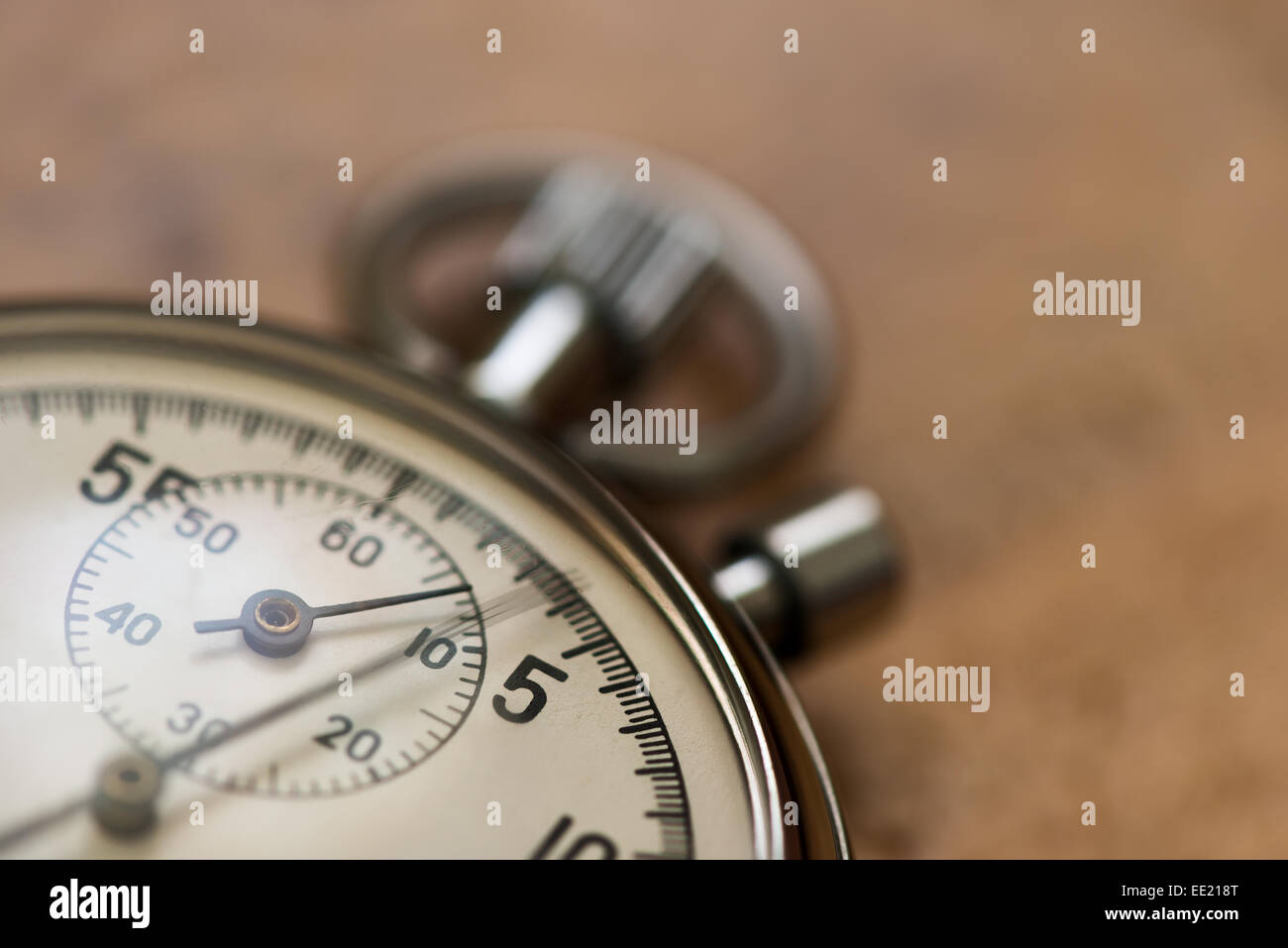 técnico Mortal Hacia Plata Vieja chrome cronómetro con segundos y minutos en manos 5 segundo  recuento cronológico descendente temporizador botones de marcación de  vidrio contra Fotografía de stock - Alamy