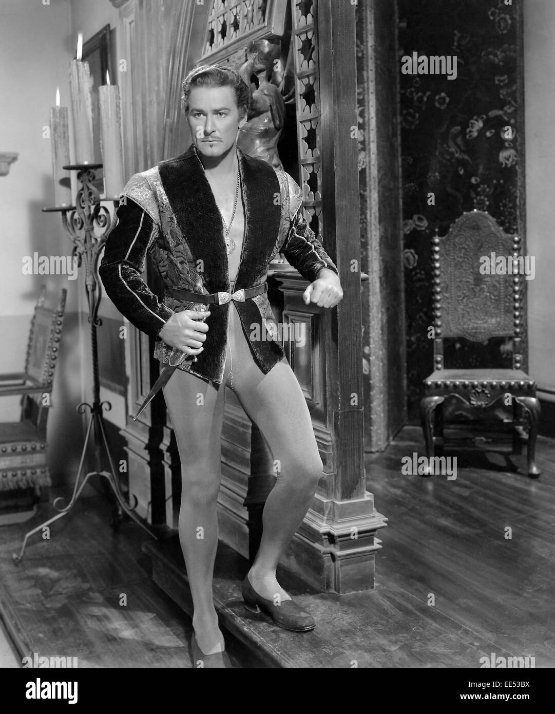 Errol Flynn, en el plató de la película, "Las aventuras de Don Juan', 1948  Fotografía de stock - Alamy