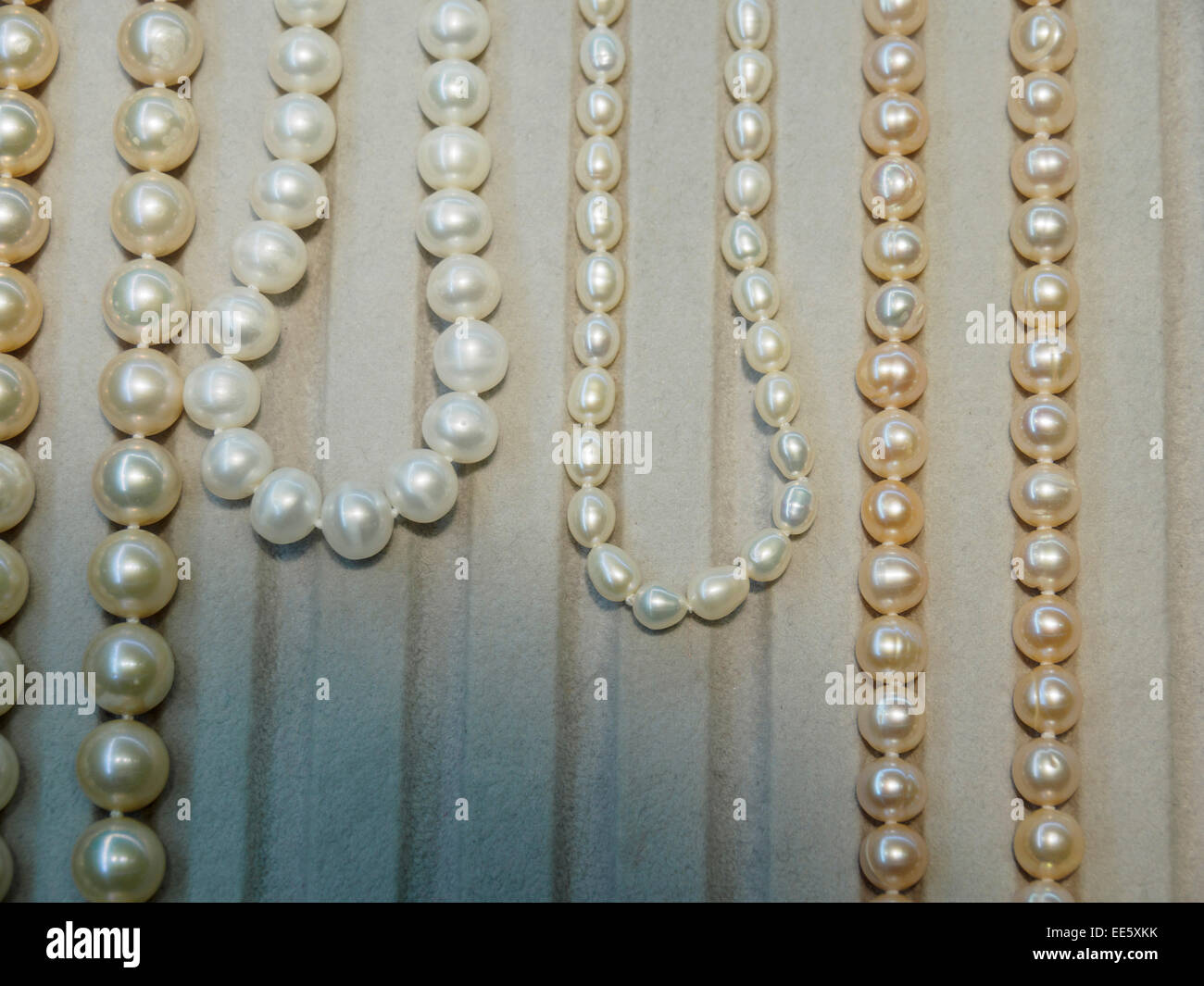 Collares de perlas Foto de stock