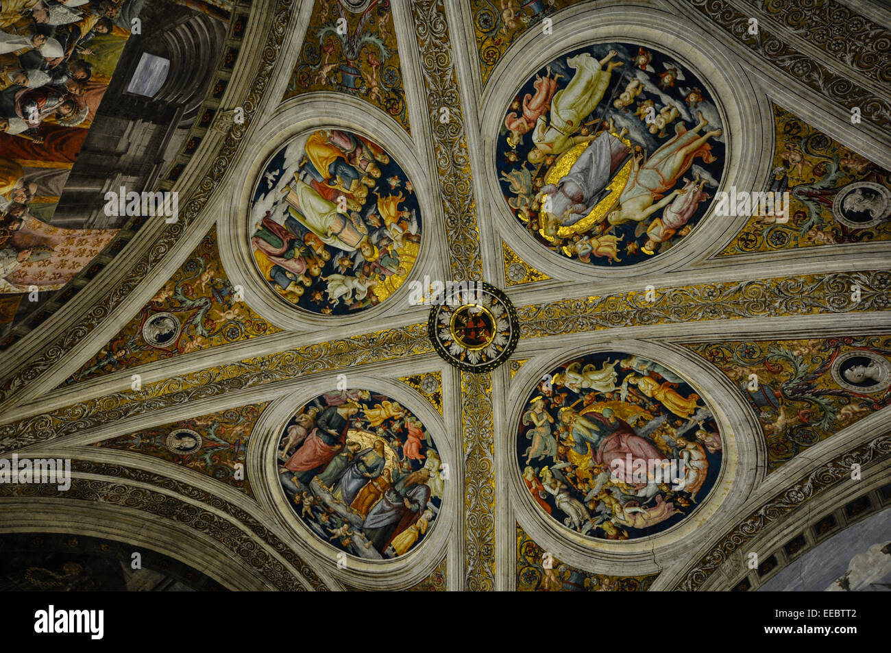 Pinturas en el Museo Vaticano, Raphael's Habitaciones Foto de stock