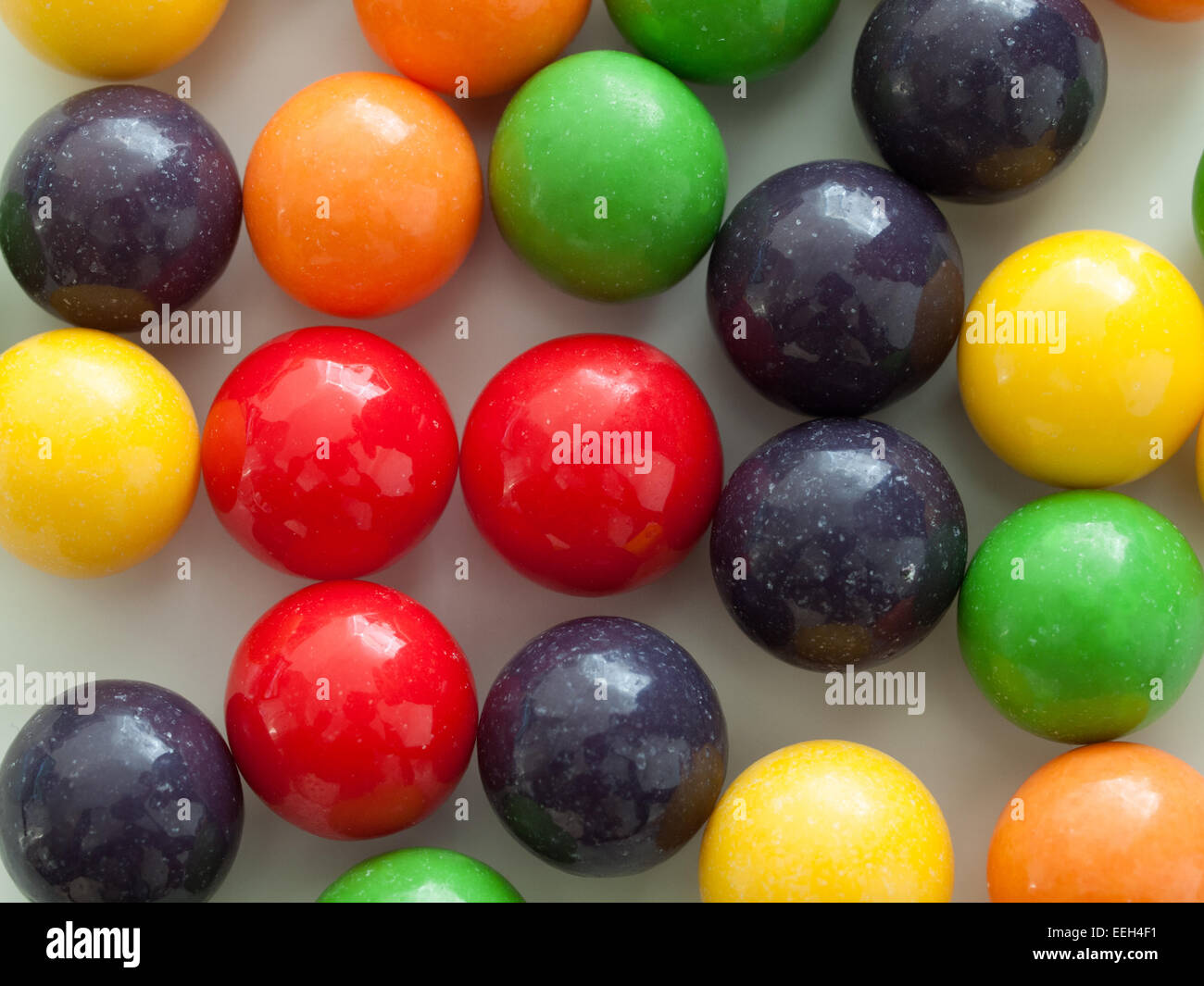 Un primer plano de Everlasting Gobstopper Hard Candy. Fabricado por la Willy Wonka Candy Company, una marca de Nestlé. Foto de stock