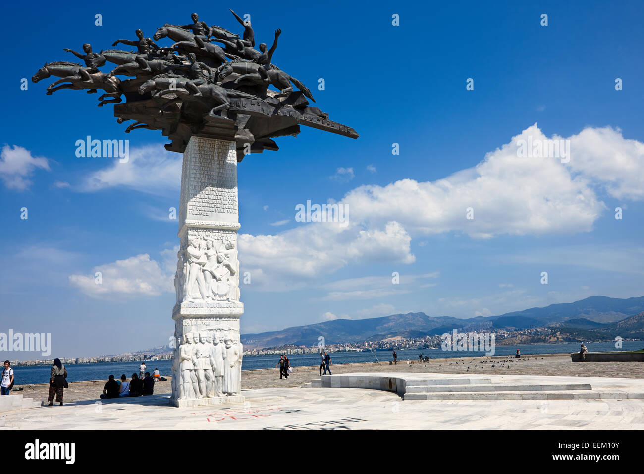 El Monumento al Árbol de la República. Izmir, Turquía. Foto de stock