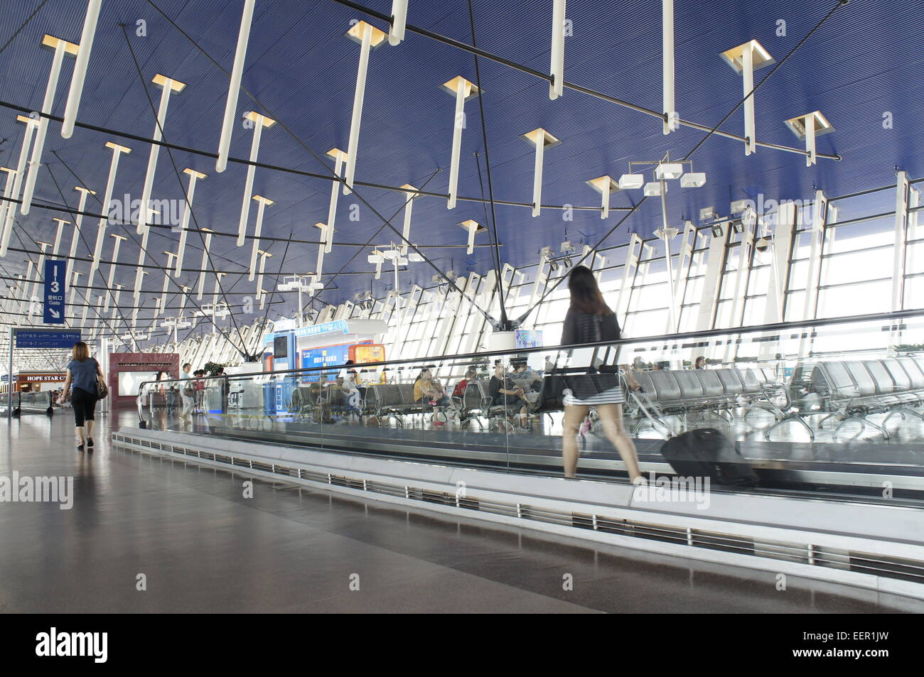 El aeropuerto internacional de Pudong de Shanghai, China Foto de stock