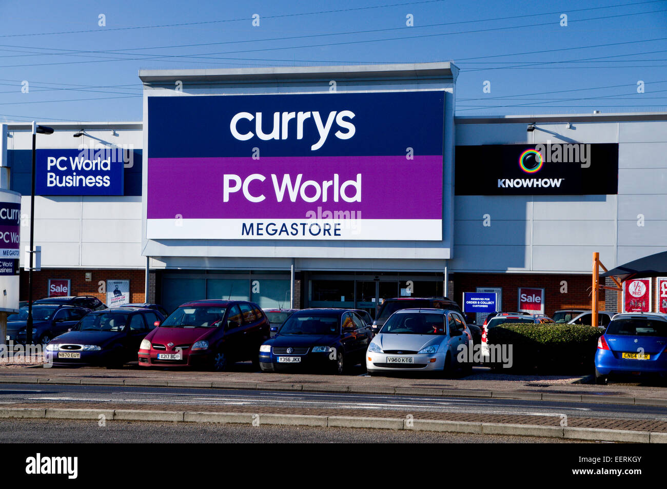 Pc World, currys mega store, Newport Road, Cardiff, Gales, Reino Unido. Foto de stock
