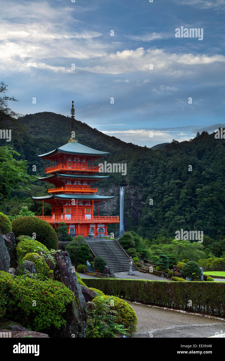 Templo rojo en Japón Foto de stock