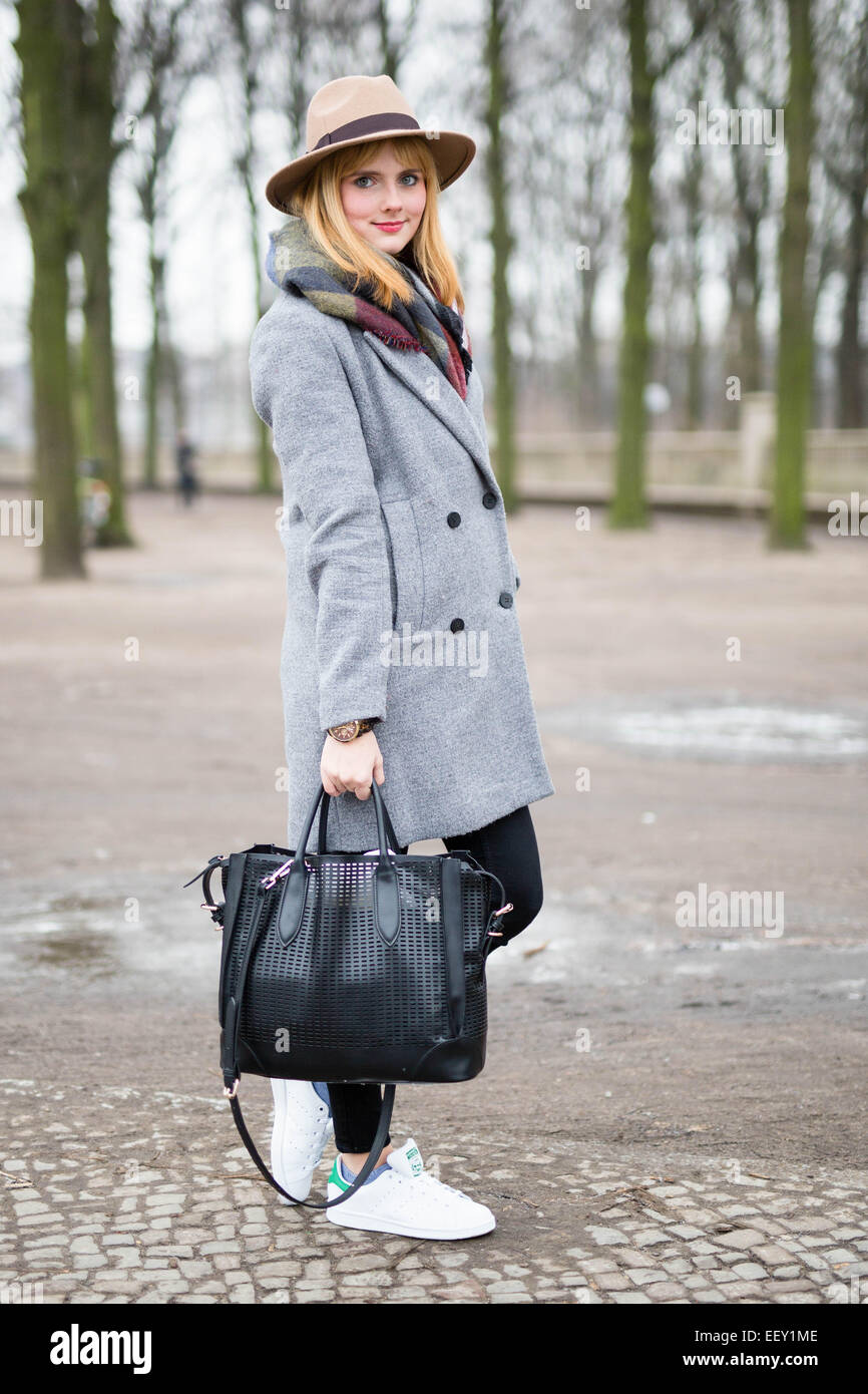 Julia Schaffner asistiendo a la Semana de la moda Mercedes-Benz en Berlín, Alemania - Jan 19, 2015 - Foto: Pista Manhattan/Tony Haupt/Picture Alliance Foto de stock