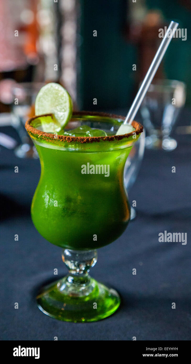 Una especial Spinach-Lemonade Chayanada bebida ofrecida por Yaxché, un restaurante Maya, Playa del Carmen, Riviera Maya, México Foto de stock