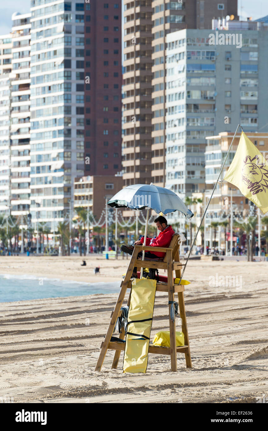 silla puesto socorrista playa benidorm silla puesto socorrista playa benidorm