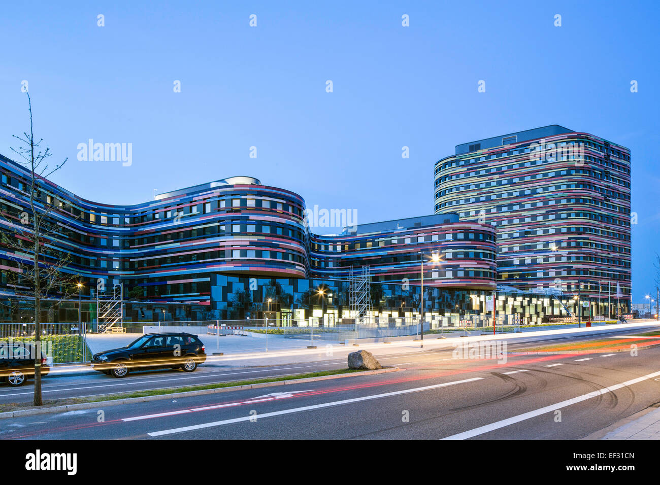 Ministerio de Desarrollo Urbano y Medio Ambiente de la Ciudad Libre y Hanseática de Hamburgo, arquitectos Sauerbruch y Hutton, un Foto de stock