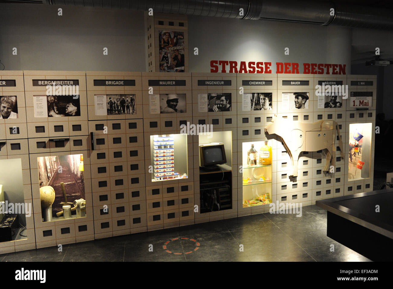 DDR Museum. En el interior. Habitación. Berlín. Alemania. Foto de stock