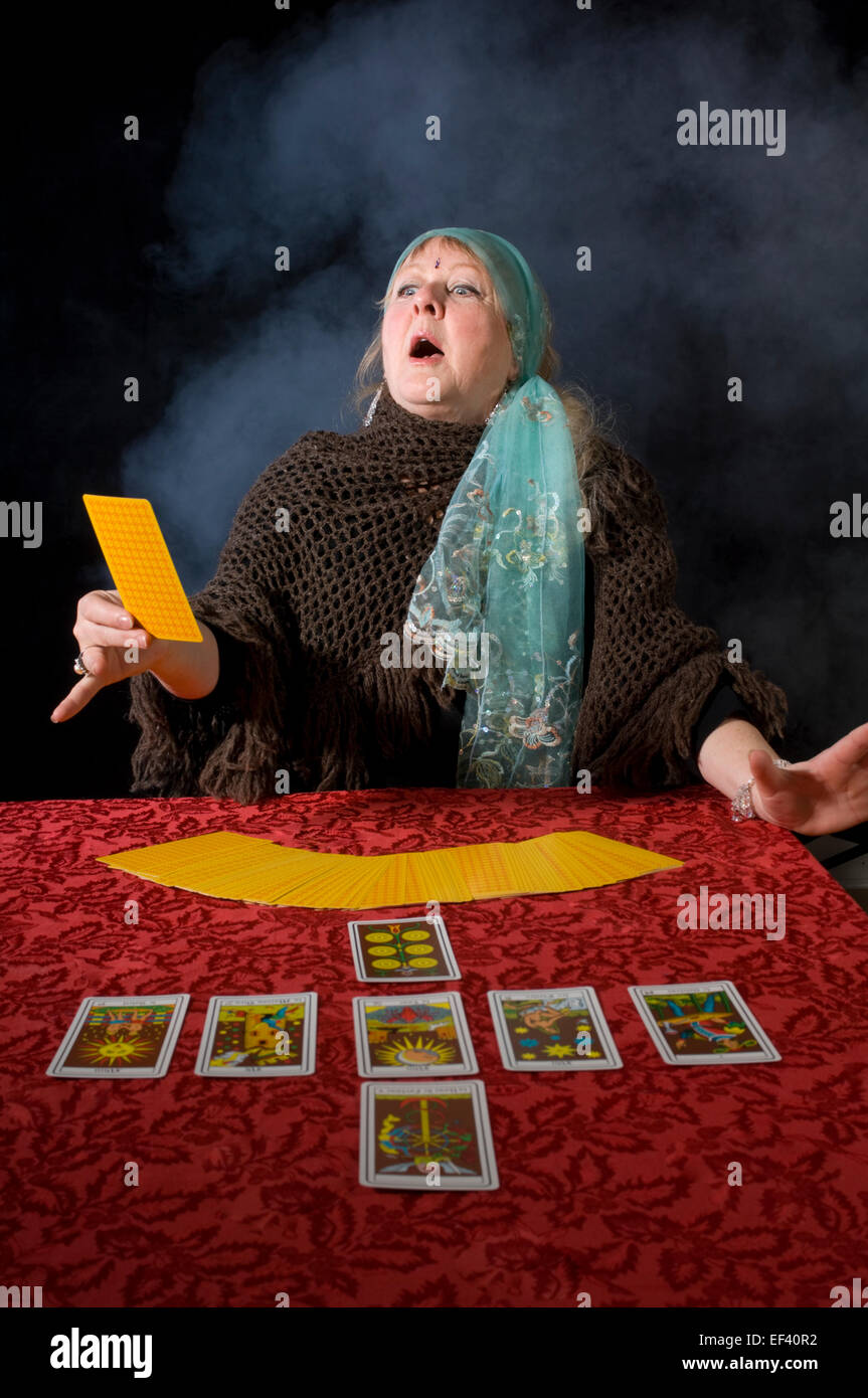Lector de tarjetas del Tarot Foto de stock