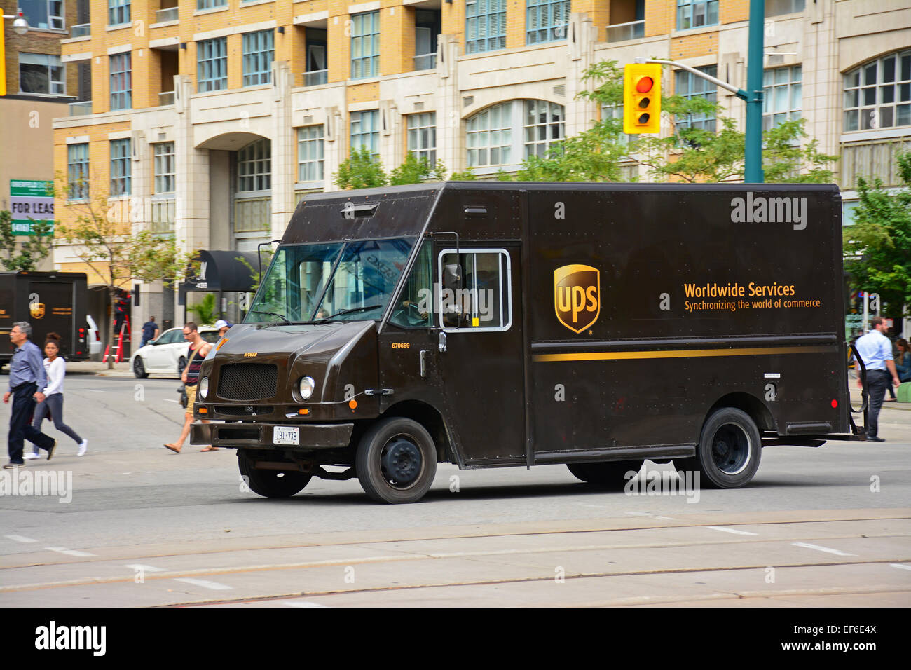 Camión de ups fotografías e imágenes de alta resolución Alamy