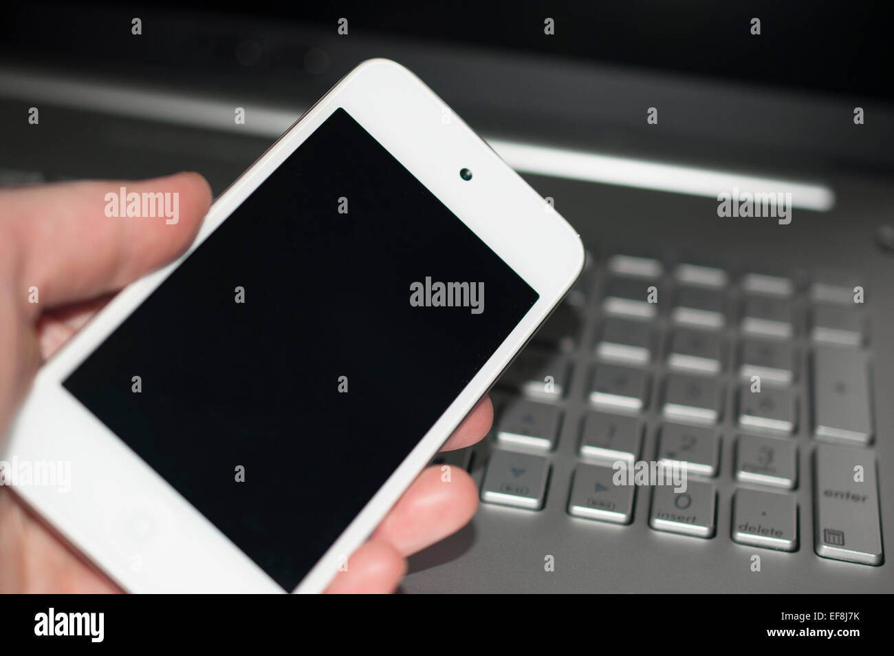 Celular inteligente fotografías e imágenes de alta resolución - Alamy