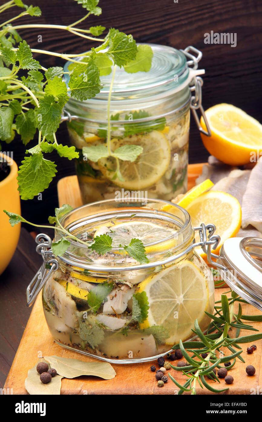 Lata de arenque fotografías e imágenes de alta resolución - Página 2