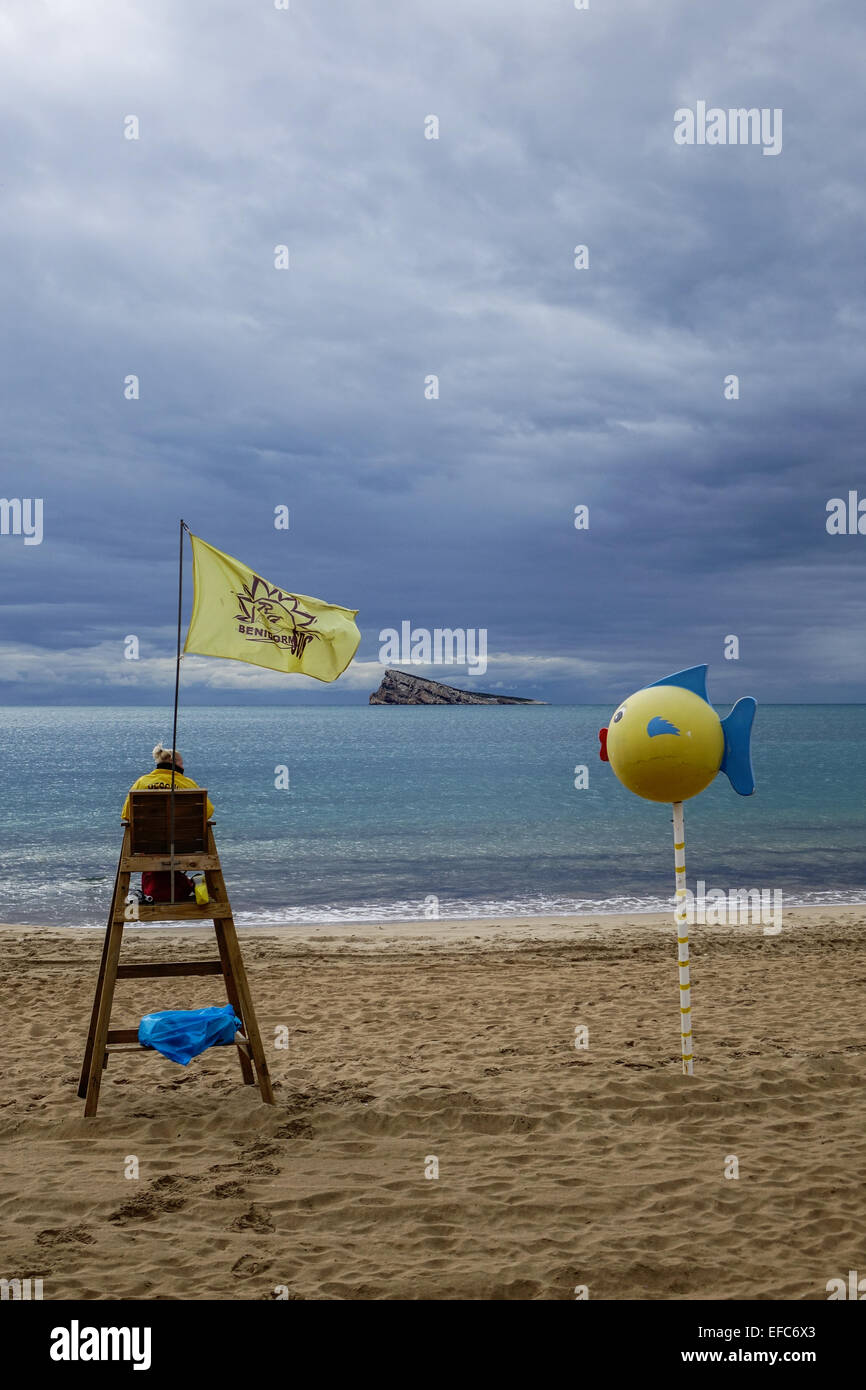 silla puesto socorrista playa benidorm silla puesto socorrista playa benidorm