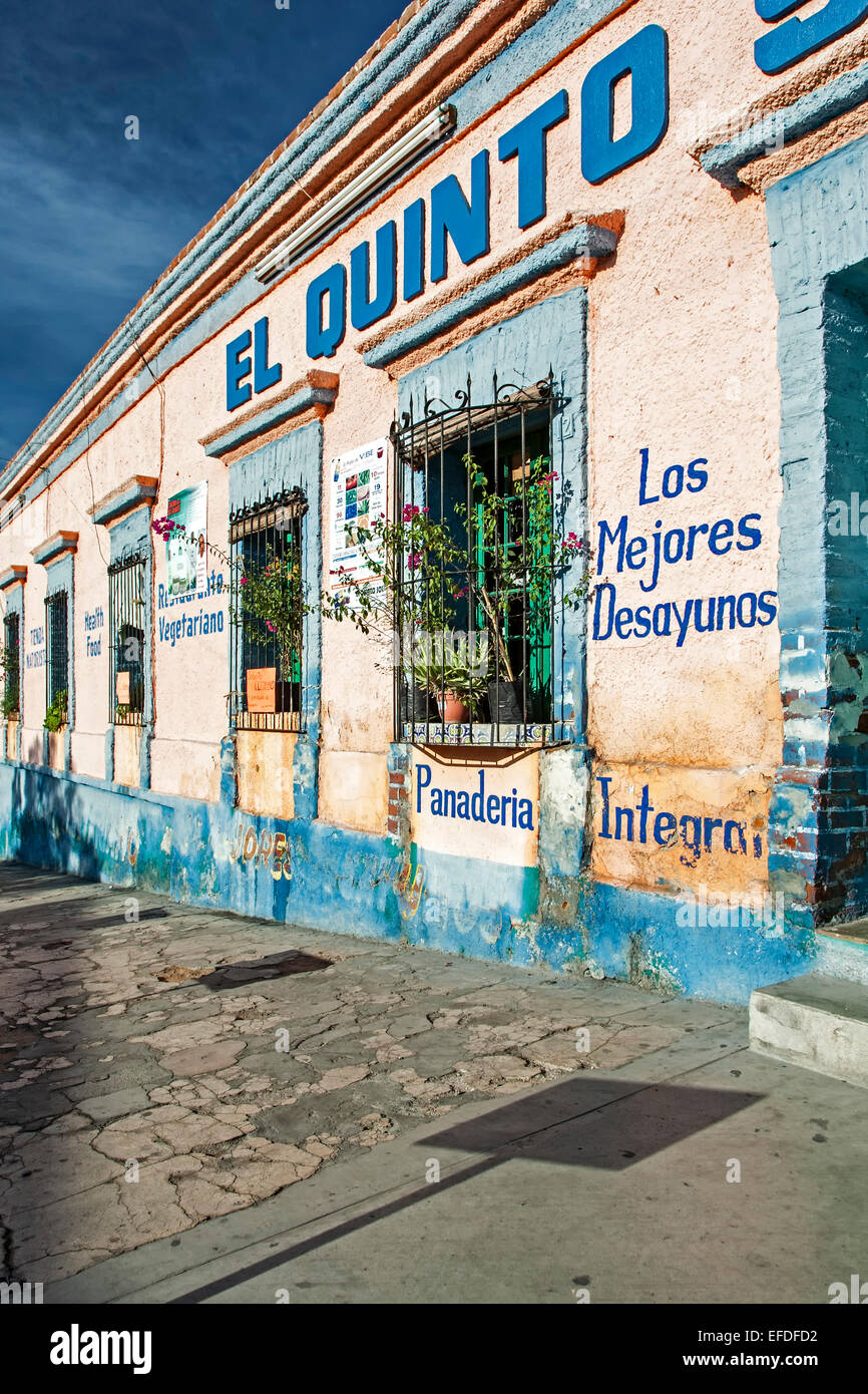 Restaurante el quinto sol fotografías e imágenes de alta resolución Alamy