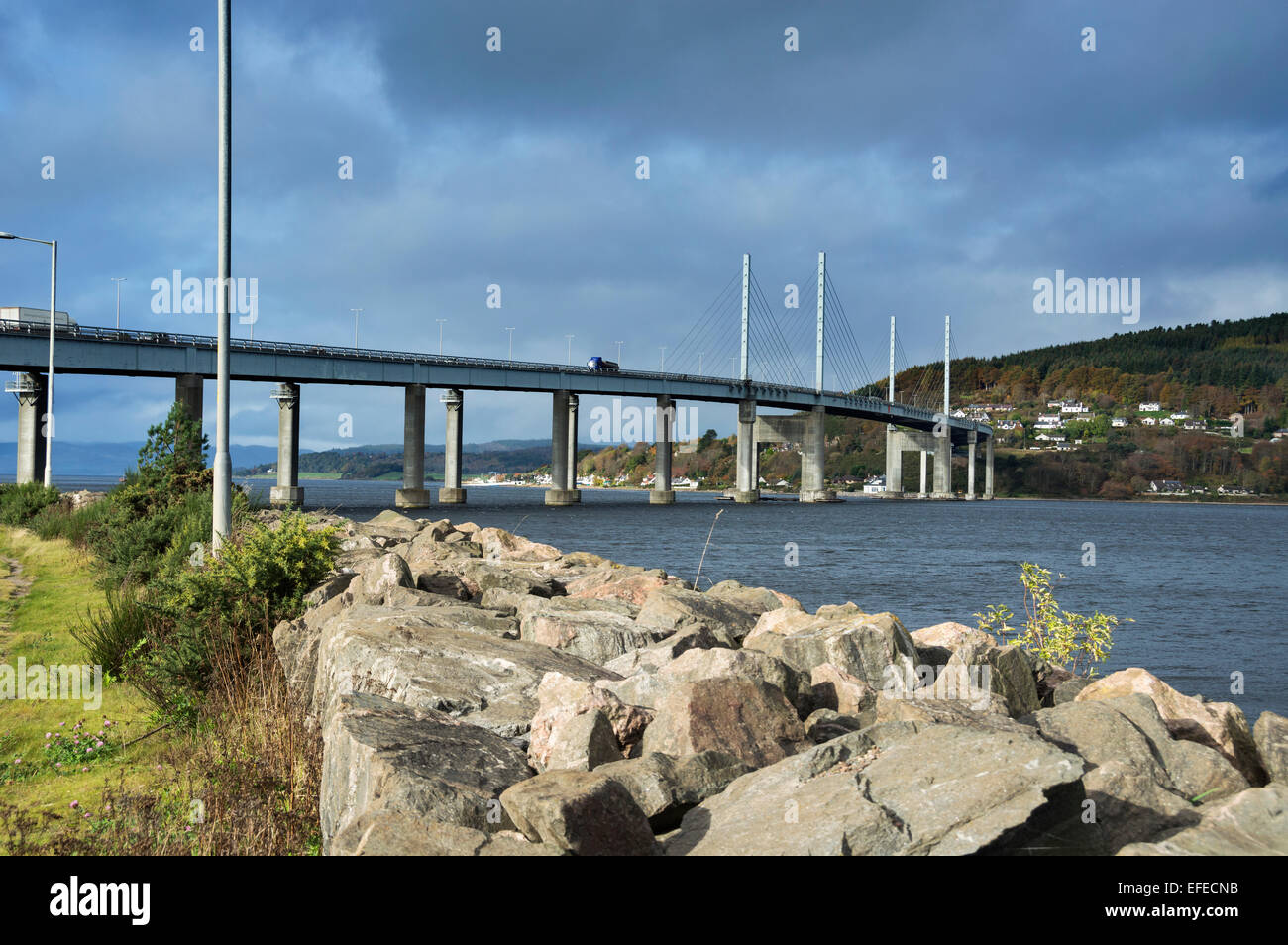 Puente Kessock, Moray Firth, Inverness, región de Tierras Altas de Escocia, Reino Unido Foto de stock