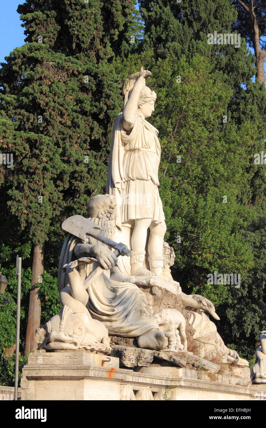 Estatua retratando a Roma entre el Tíber y el Aniene. Roma, Italia Foto de stock
