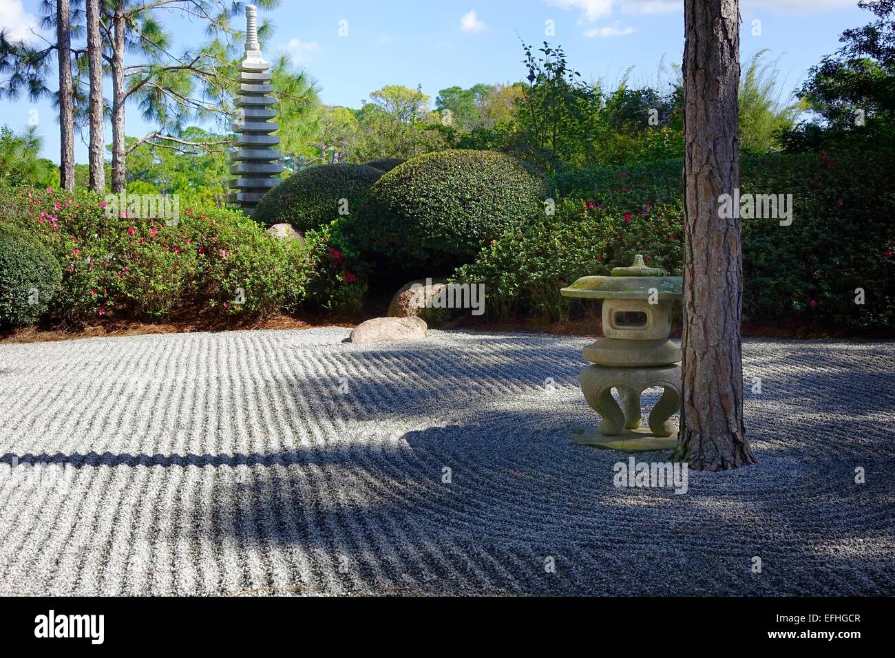Morikami Hiraniwa jardín llano en jardines japoneses, Delray Beach, en el condado de Palm Beach, Florida Foto de stock