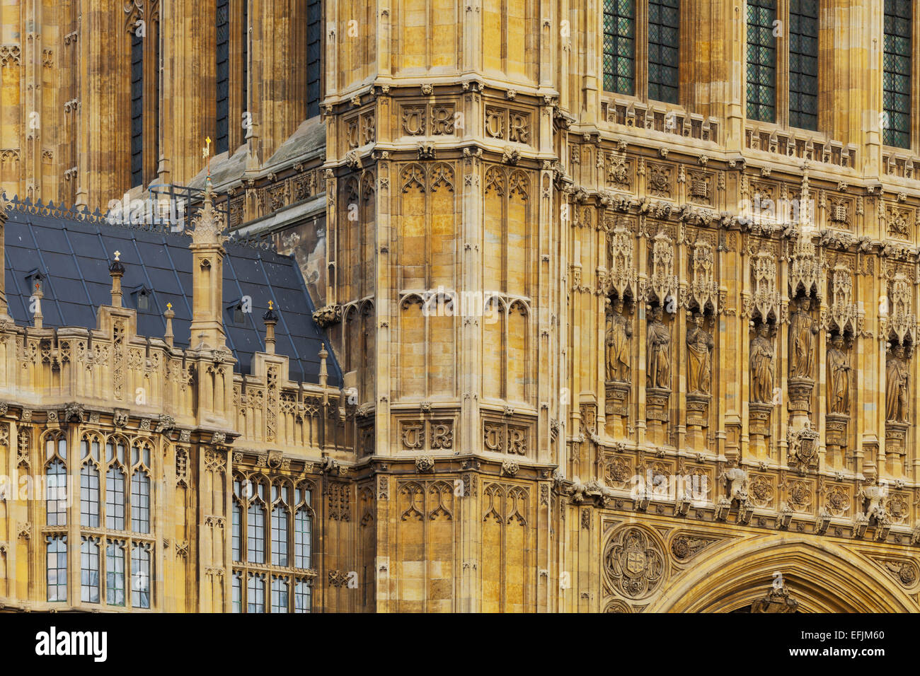 Adornamiento de la fassade del Palacio de Westminster, Londres, Inglaterra Foto de stock