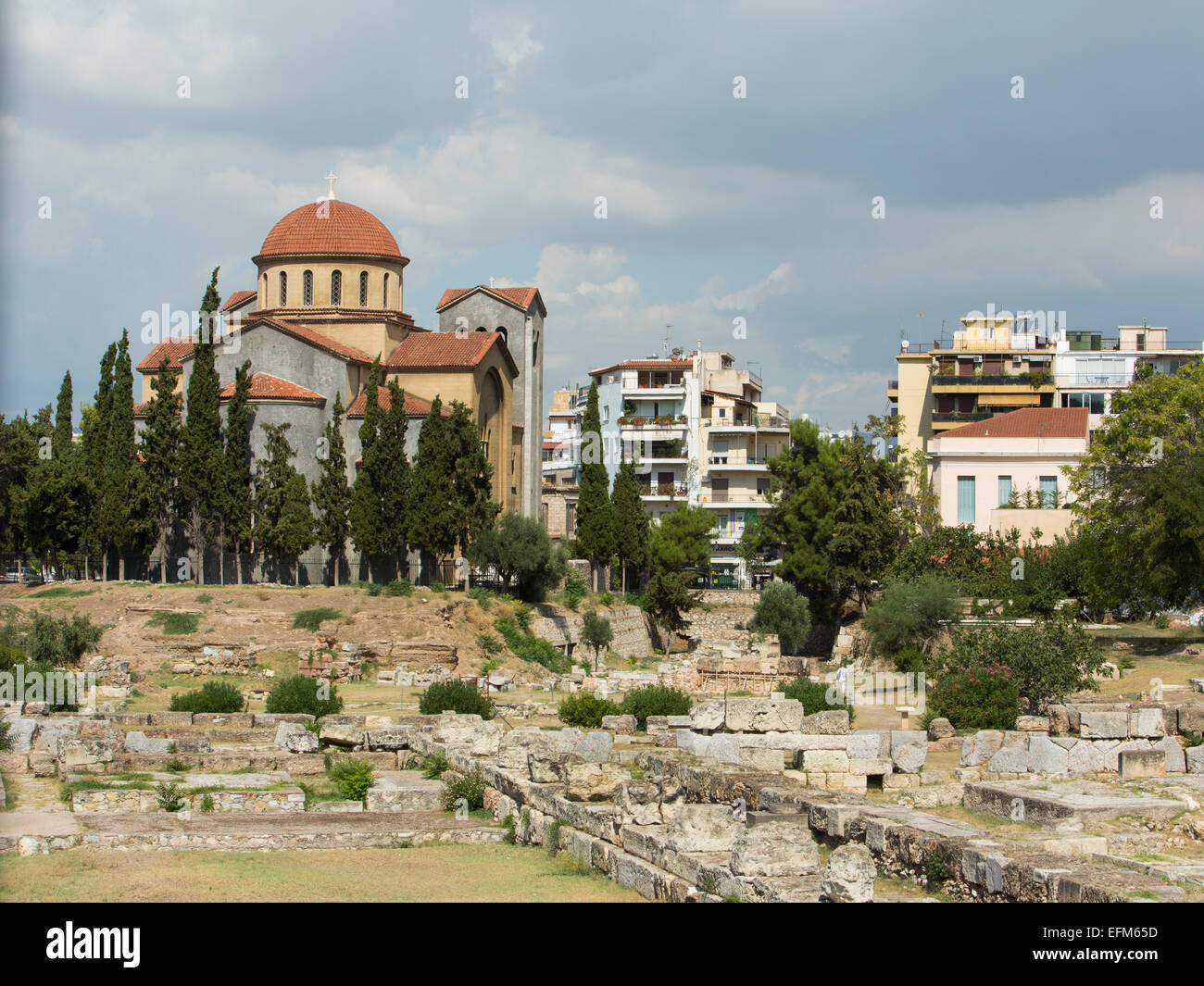 Atenas, Grecia la Iglesia de la Santísima Trinidad cementerio Keramikos. Foto de stock